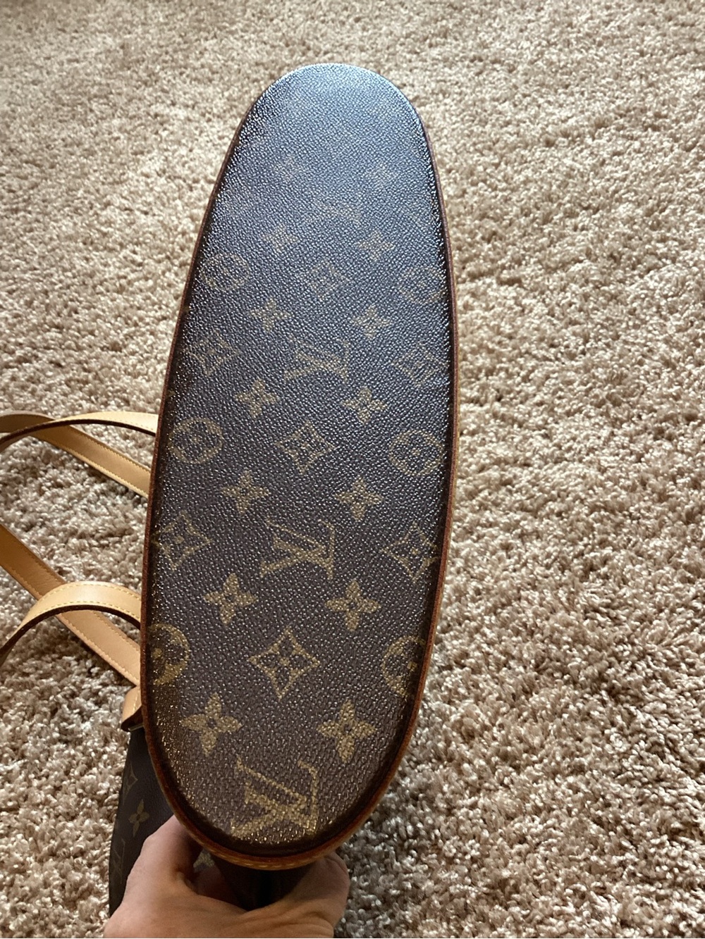 Louis Vuitton Monogram Canvas Shoulder Bag with Tan Leather Straps - Picture 4 of 10
